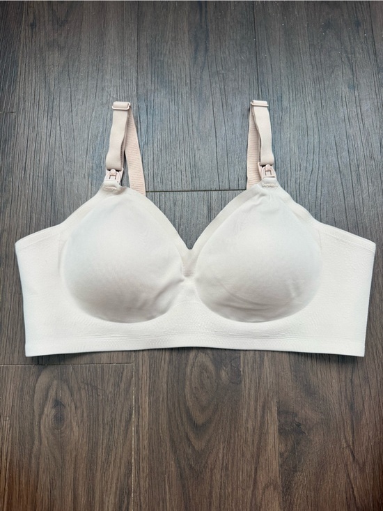 Momcozy Other - Momcozy Dusty Pink Seamless Nursing Bra 3D Molded Cups Wireless Easy Open